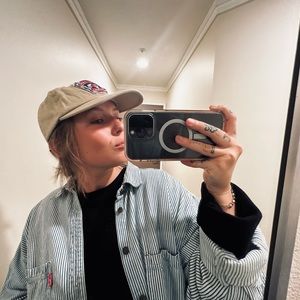 Meet your Posher, Sam